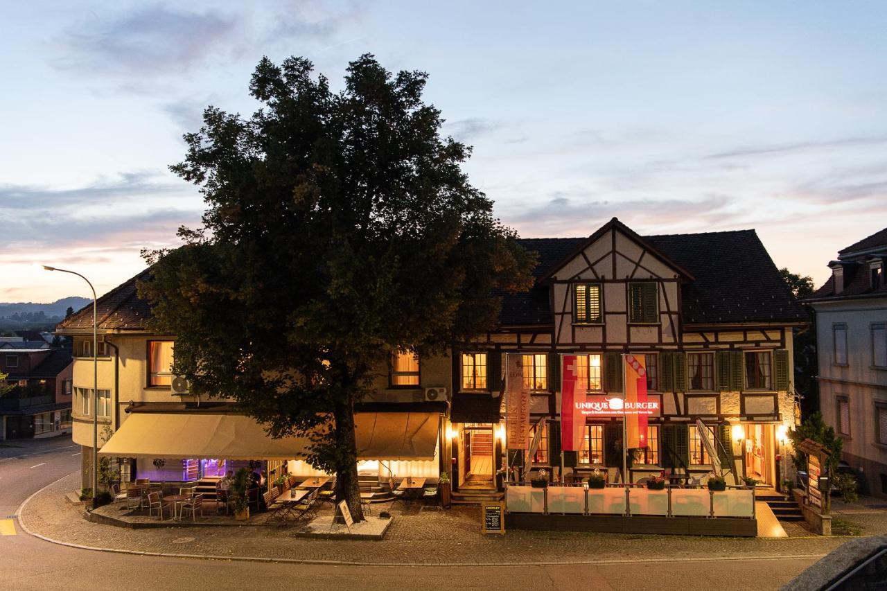 Hotel Restaurant Loewen Sirnach 外观 照片