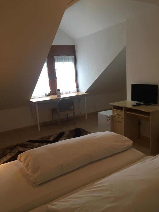Hotel Restaurant Loewen Sirnach 外观 照片